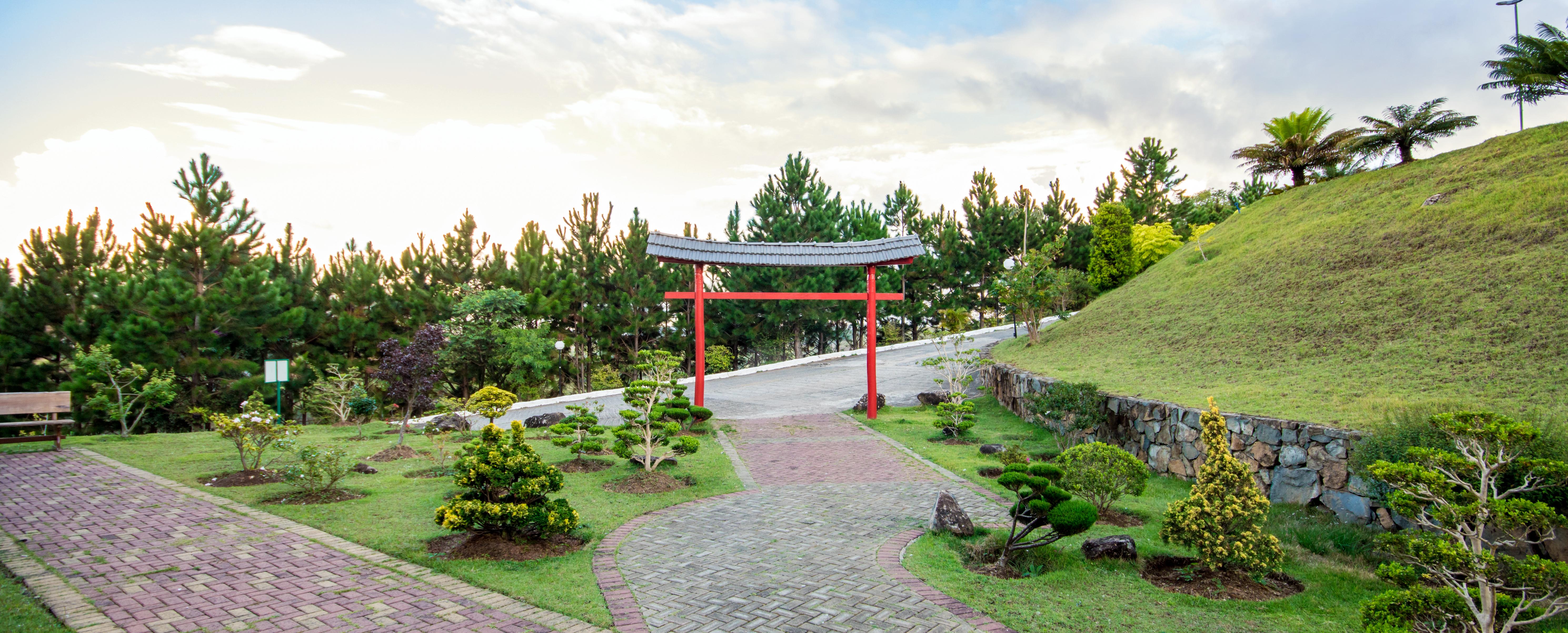 Hotel Golden Park All Inclusive Pocos De Caldas By Nacional Inn Exterior photo The Japanese Garden