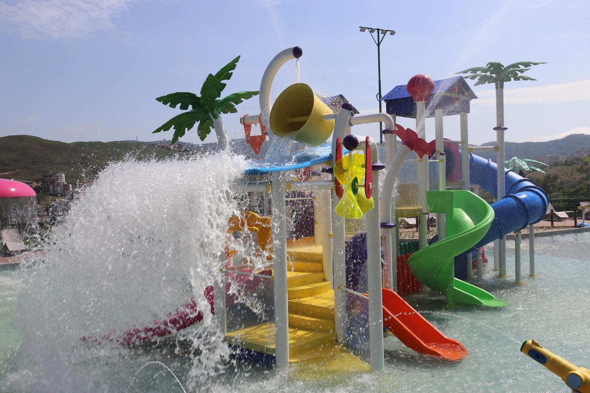 Hotel Golden Park All Inclusive Pocos De Caldas By Nacional Inn Exterior photo Splash Island